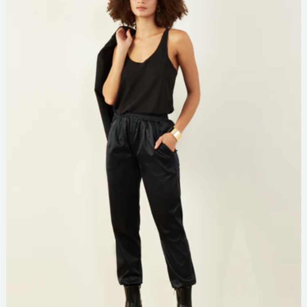 ADAY Beautiful joggers Pants Women's Day to Night Pants mid-rise Size L